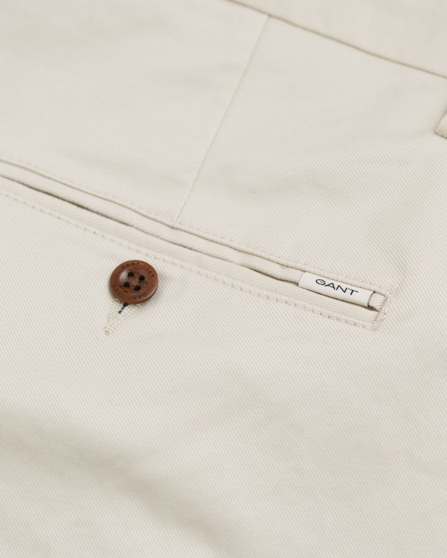 SLIM CHINOS
