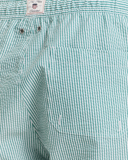 VIVID GREEN