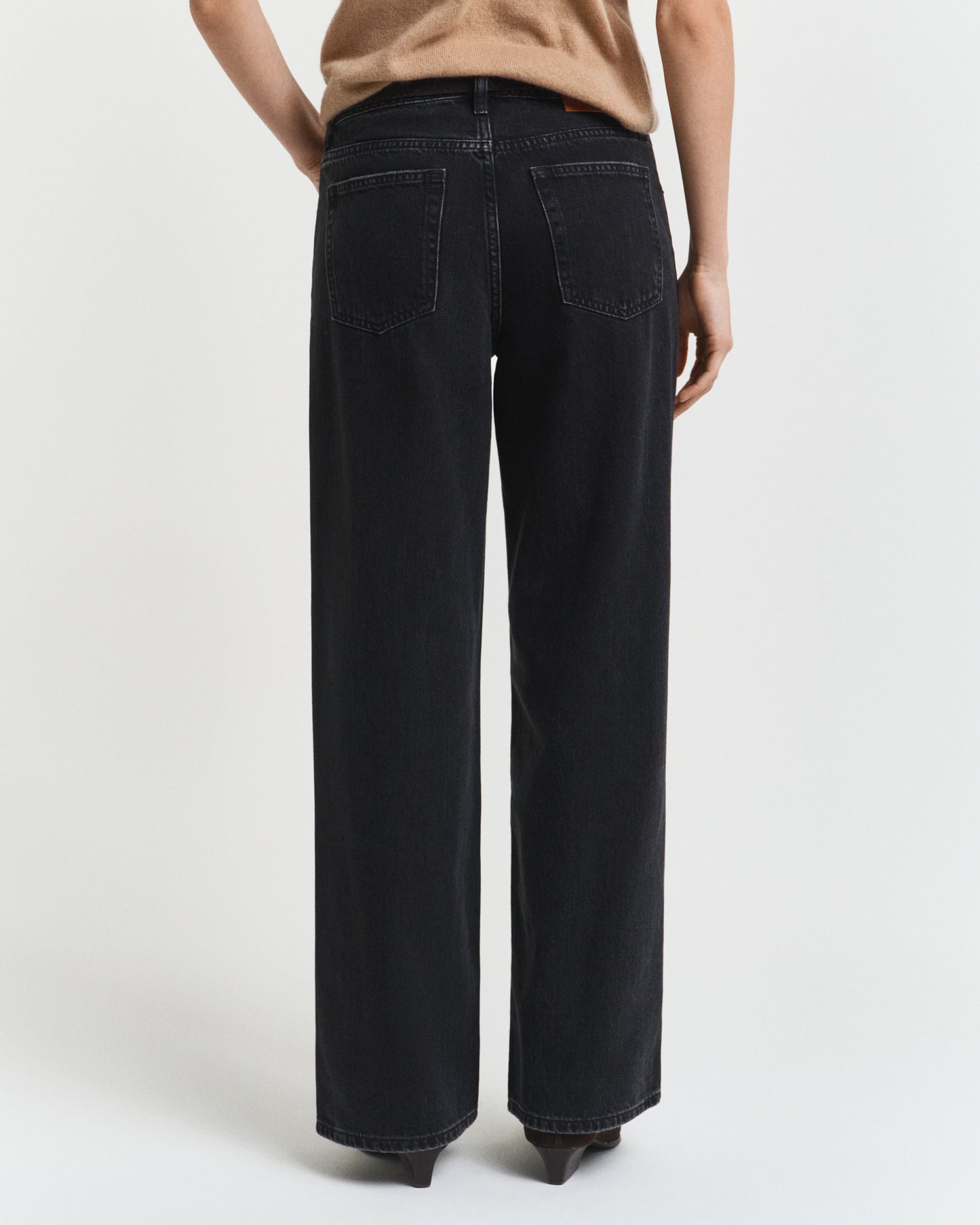 BLACK WORN IN