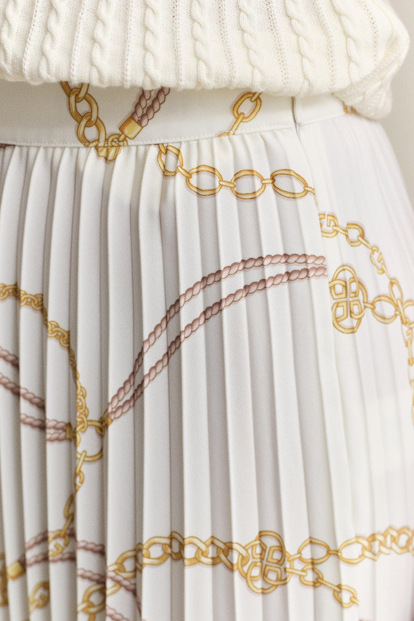 EGGSHELL