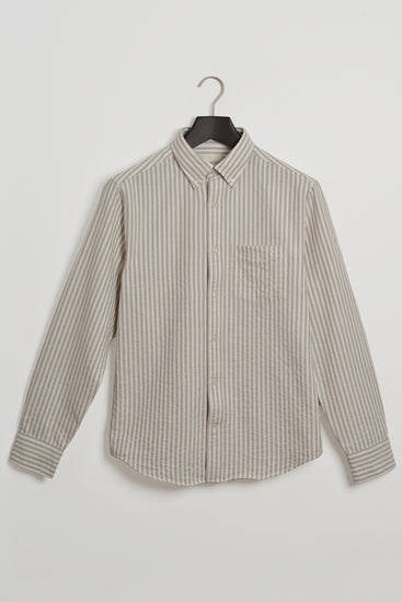 LIGHT TAUPE